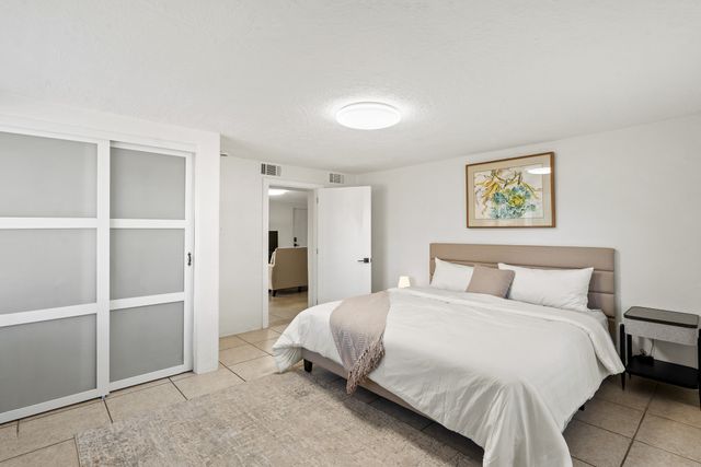 720 Camino Santa Ana, Santa Fe, NM 87505