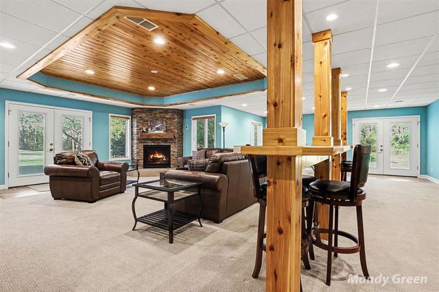 6900 Archway Drive, Rockford, MI 49341
