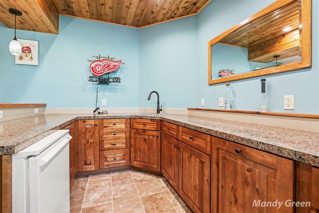 6900 Archway Drive, Rockford, MI 49341