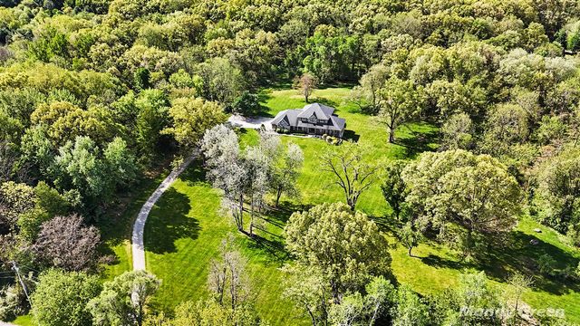 6900 Archway Drive, Rockford, MI 49341