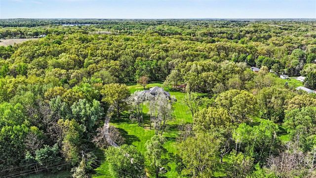 6900 Archway Drive, Rockford, MI 49341