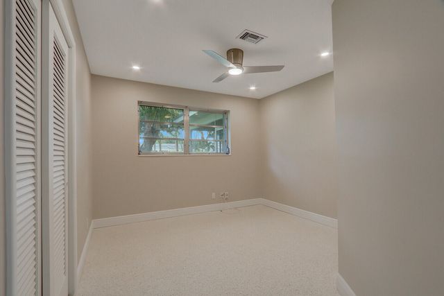 732 Pelican Way, North Palm Beach, FL 33408