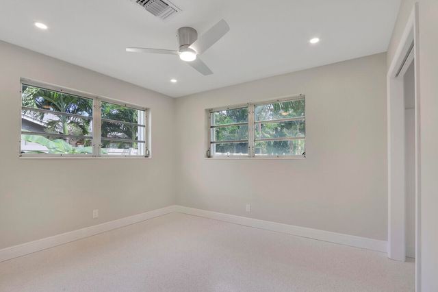 732 Pelican Way, North Palm Beach, FL 33408