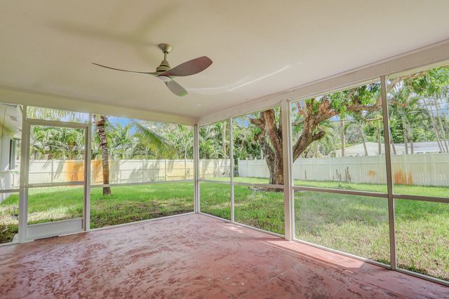 732 Pelican Way, North Palm Beach, FL 33408
