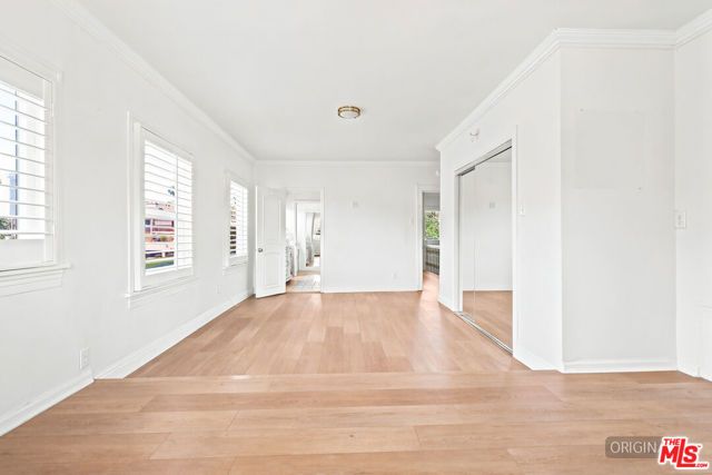 570 S Van Ness Avenue, Los Angeles, CA 90020