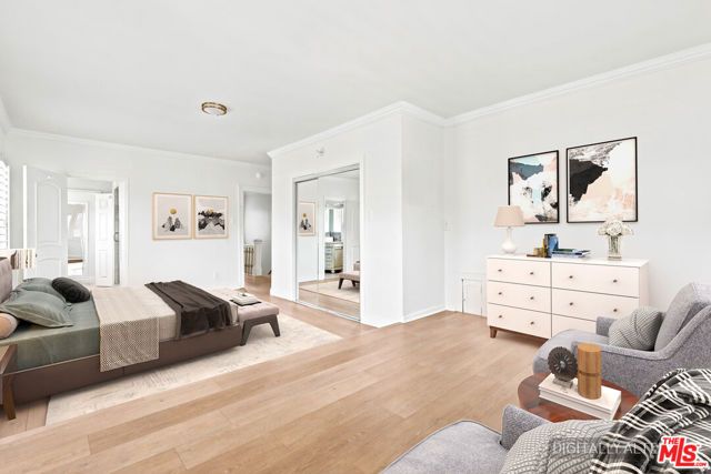 570 S Van Ness Avenue, Los Angeles, CA 90020