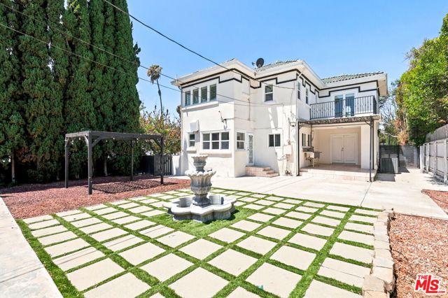 570 S Van Ness Avenue, Los Angeles, CA 90020