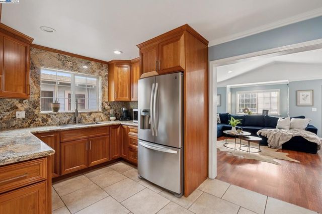 1815 102Nd Ave, Oakland, CA 94603