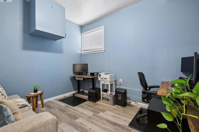 1815 102Nd Ave, Oakland, CA 94603