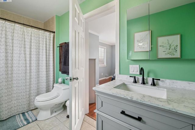 1815 102Nd Ave, Oakland, CA 94603