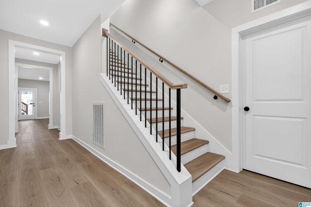 1562 OLIVEWOOD DRIVE, Hoover, AL 35244