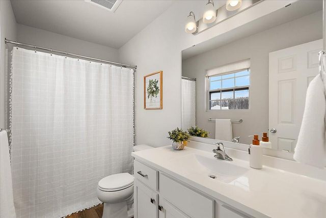 5480 Mammoth Drive, Caledonia, MI 49316