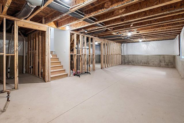 5480 Mammoth Drive, Caledonia, MI 49316