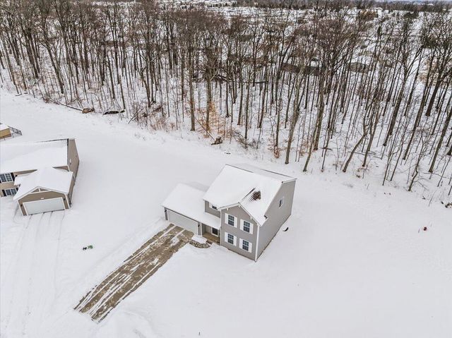 5480 Mammoth Drive, Caledonia, MI 49316