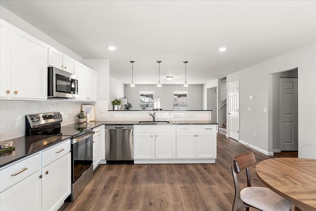 5480 Mammoth Drive, Caledonia, MI 49316