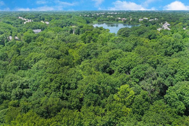3733 Deerwood Drive, Long Grove, IL 60047
