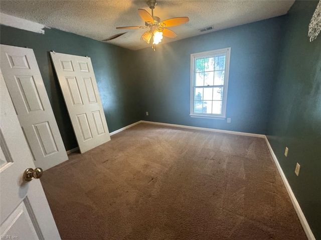 813 Shenandoah River RD, Chesapeake, VA 23320