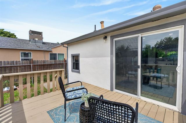 1548 Sterling St, Sacramento, CA 95822
