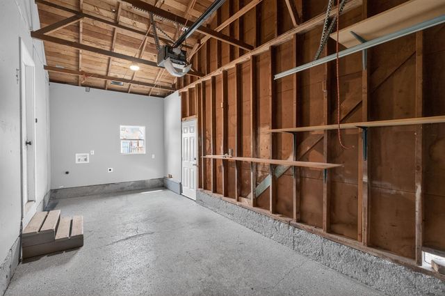 1548 Sterling St, Sacramento, CA 95822