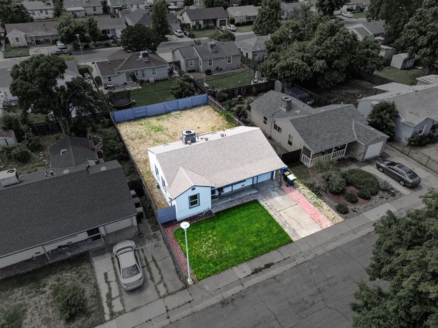 1548 Sterling St, Sacramento, CA 95822