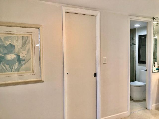 800 Cypress Grove Drive 204, Pompano Beach, FL 33069