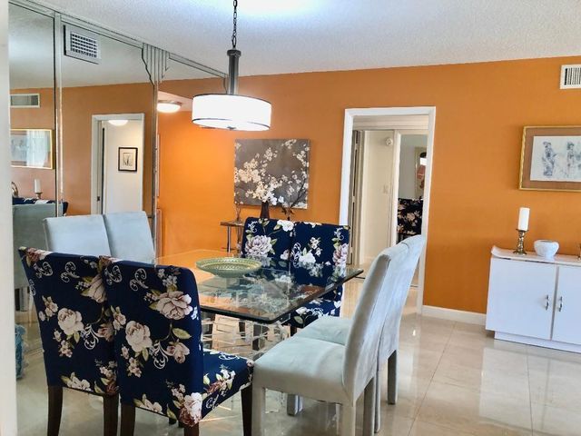 800 Cypress Grove Drive 204, Pompano Beach, FL 33069