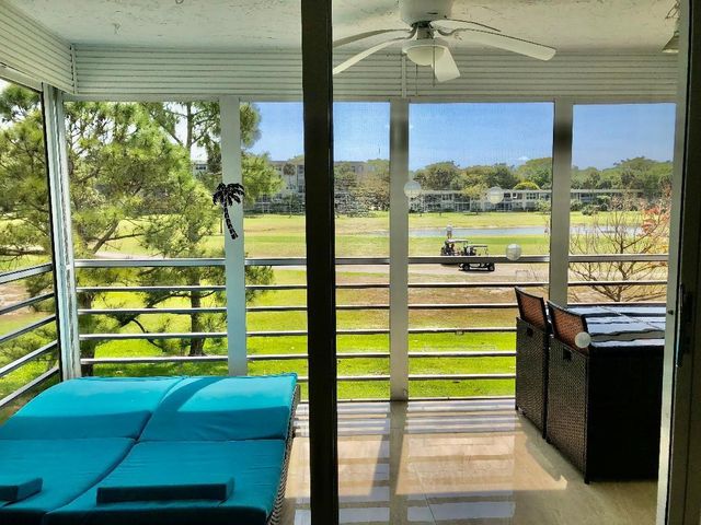 800 Cypress Grove Drive 204, Pompano Beach, FL 33069