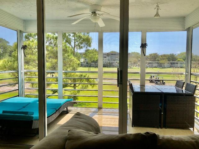 800 Cypress Grove Drive 204, Pompano Beach, FL 33069