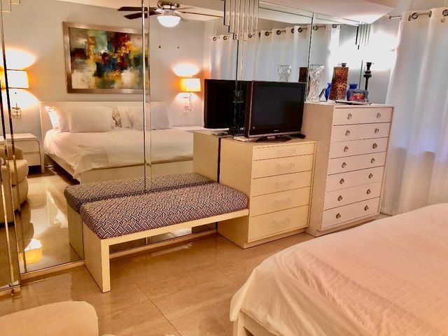 800 Cypress Grove Drive 204, Pompano Beach, FL 33069