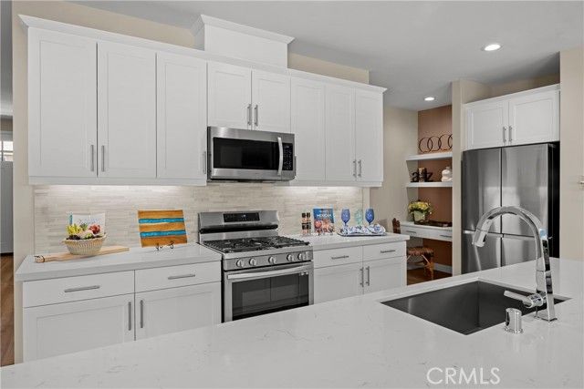 13754 Hidden Pines Court, Victorville, CA 92392