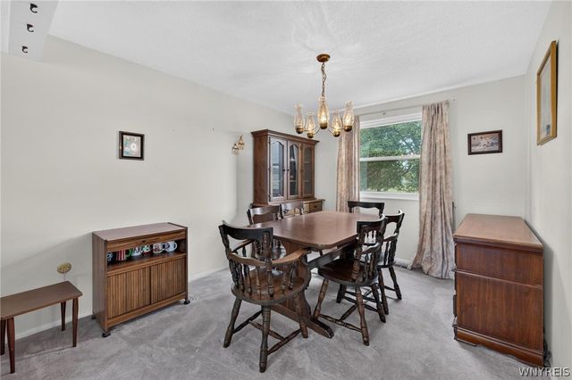 29 Woodgate Drive, Cheektowaga, NY 14227