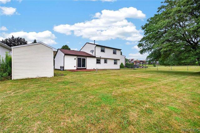 29 Woodgate Drive, Cheektowaga, NY 14227