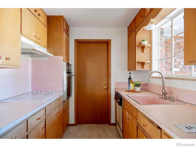 2410 Grape Avenue, Boulder, CO 80304