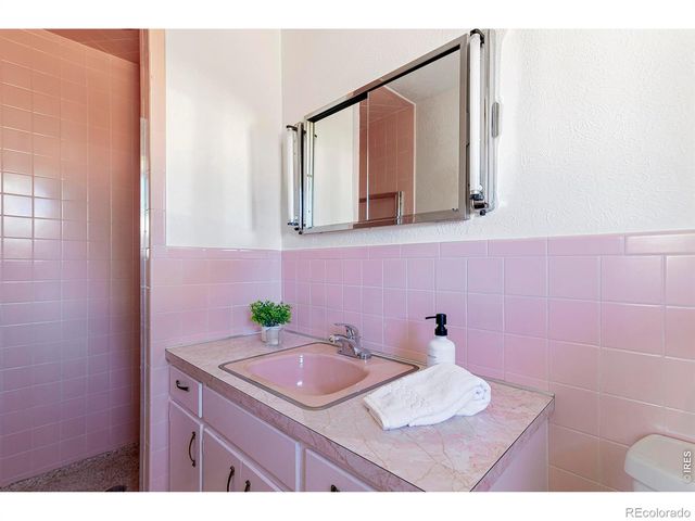 2410 Grape Avenue, Boulder, CO 80304