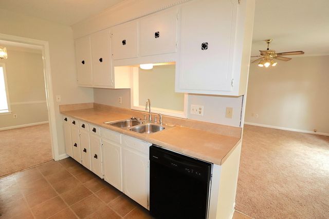 2395 Vistavia Road, North Charleston, SC 29406