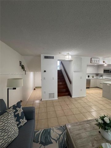 8690 SW 154th Cir Place 3D, Miami, FL 33193