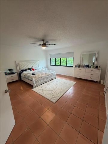 8690 SW 154th Cir Place 3D, Miami, FL 33193