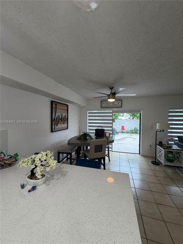 8690 SW 154th Cir Place 3D, Miami, FL 33193