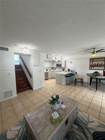8690 SW 154th Cir Place 3D, Miami, FL 33193