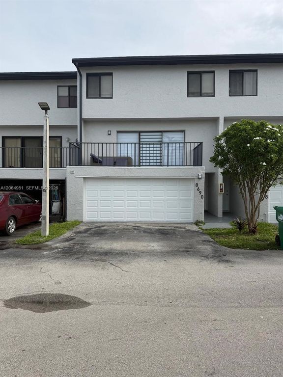 8690 SW 154th Cir Place 3D, Miami, FL 33193