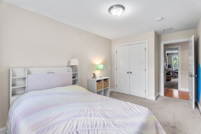 16 Country Candle Ln 16, Northborough, MA 01532