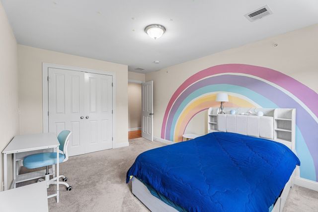 16 Country Candle Ln 16, Northborough, MA 01532