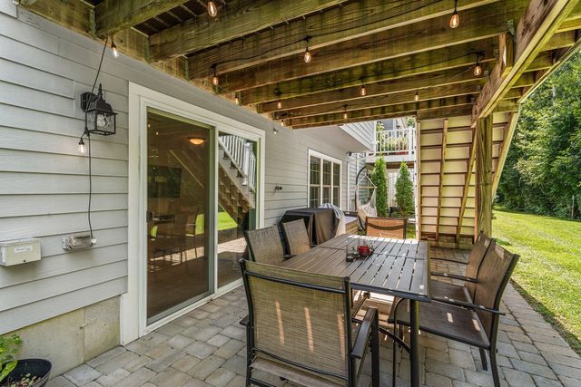 16 Country Candle Ln 16, Northborough, MA 01532