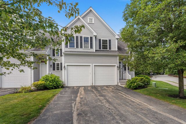 16 Country Candle Ln 16, Northborough, MA 01532