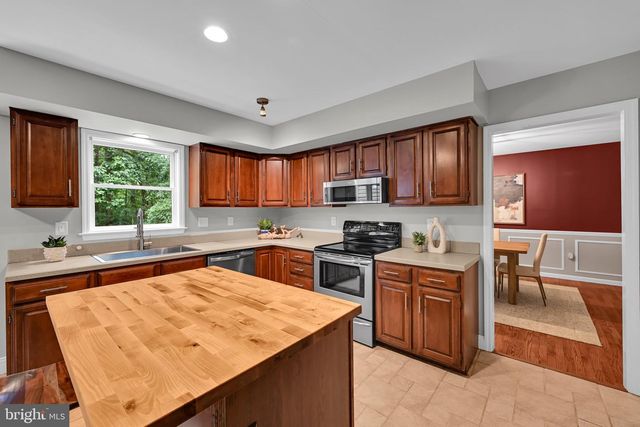 3196 PLOW RD, Mohnton, PA 19540