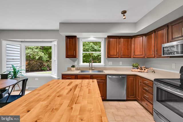 3196 PLOW RD, Mohnton, PA 19540