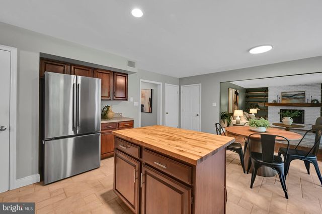 3196 PLOW RD, Mohnton, PA 19540