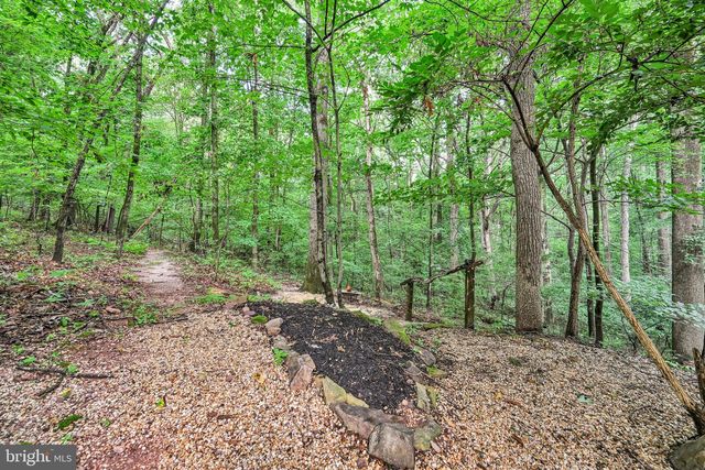 3196 PLOW RD, Mohnton, PA 19540