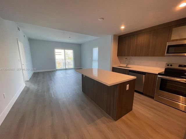1938 Jackson Street 301, Hollywood, FL 33020