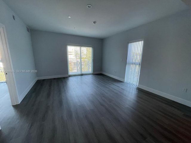 1938 Jackson Street 301, Hollywood, FL 33020